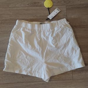 Urban Outfitters white shorts with pockets
